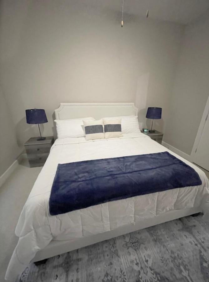 Luxury Corporate Apartment Rental Хюстън Екстериор снимка